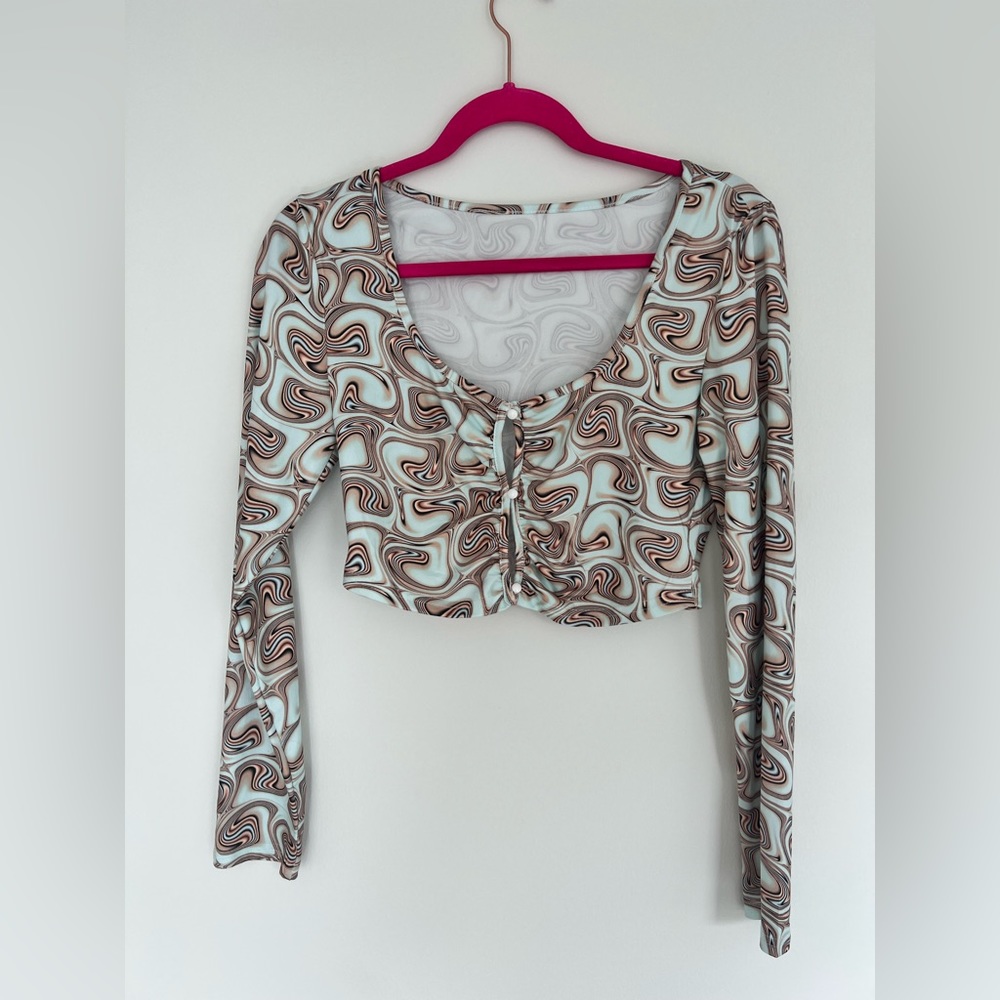 Long sleeve going out top